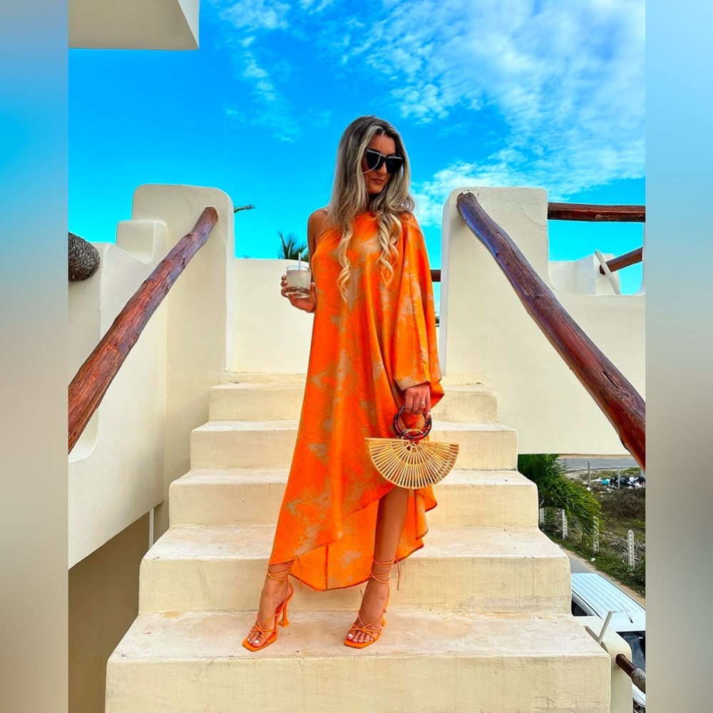 *Brand New* NWOT 4 pieces left Orange tropical midi dress